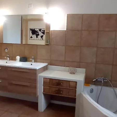 Nyaraló Maison Confort Avec Piscine Et Climatisation *